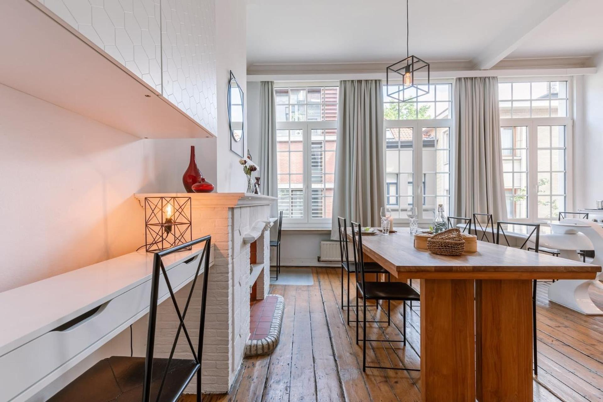 Apartment Spacious In The Heart Of *