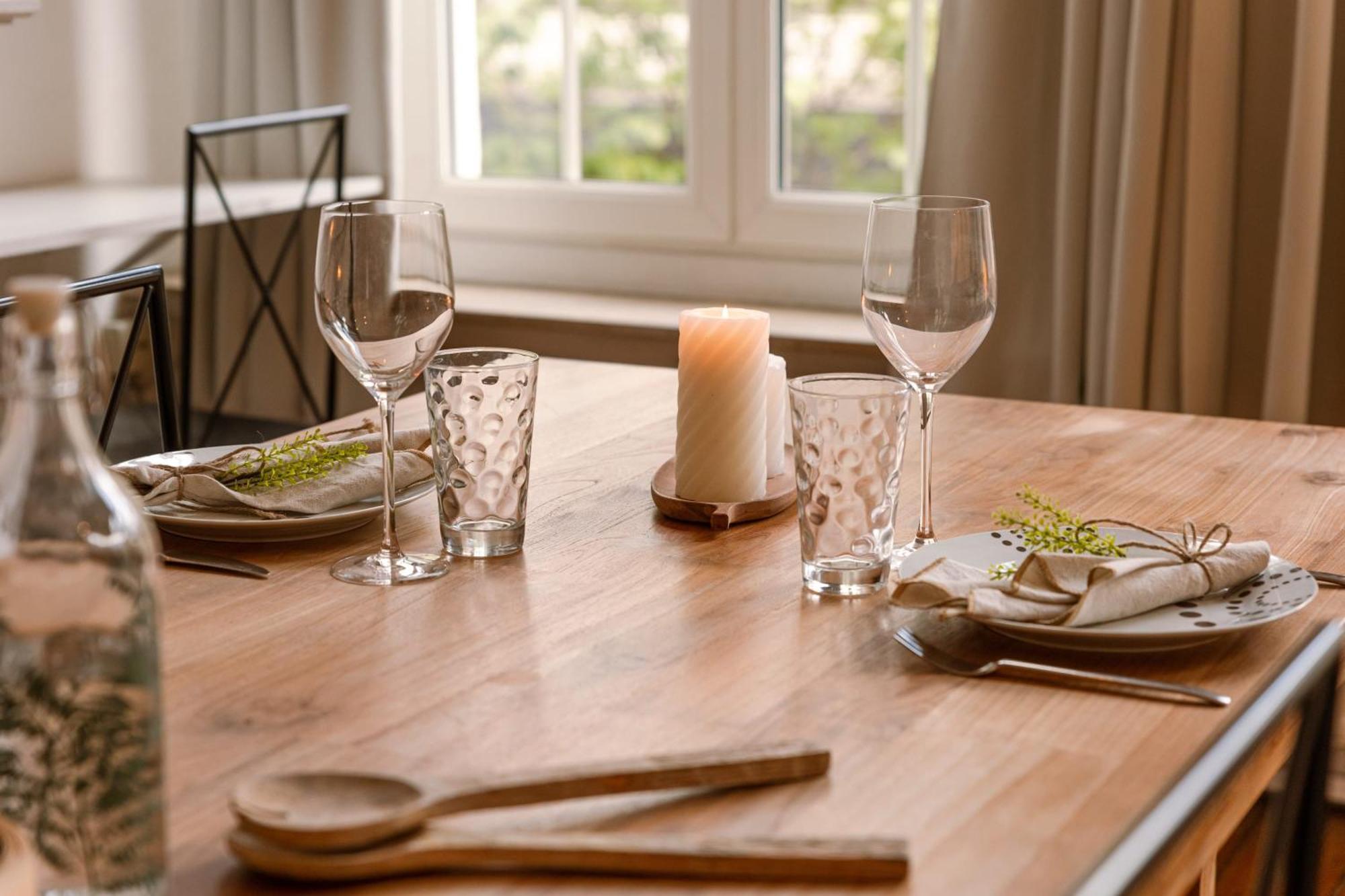 Spacious In The Heart Of Apartment *